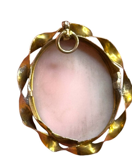 Elegant vintage Gold plt Angel skin shell carved Cameo pendant twist bezel