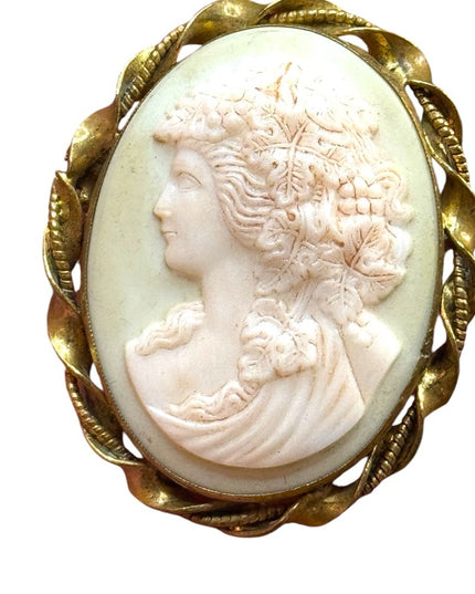 Elegant vintage Gold twist bezel gilt milk glass Cameo Brooch