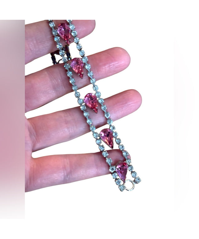 Vinatge 1970s Elegant Pink & clear crystal Teardrop bracelet