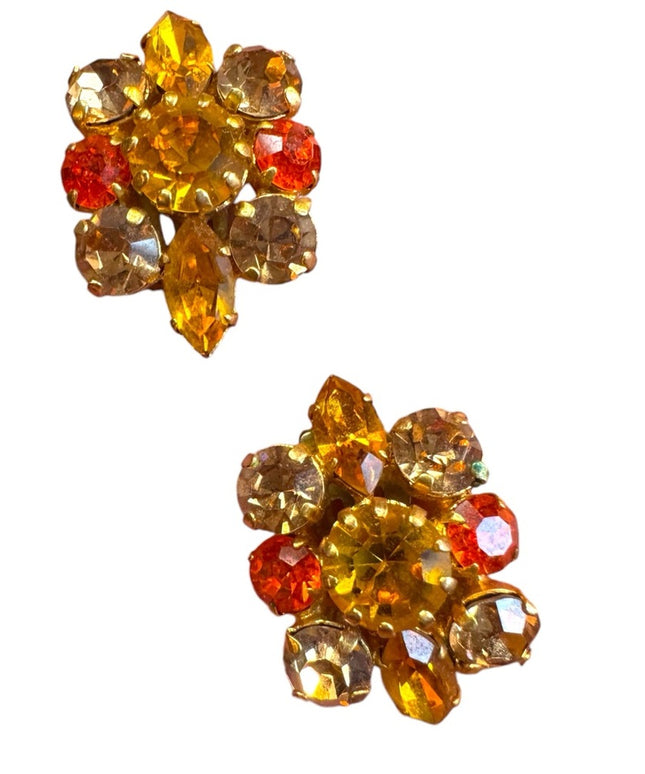 Vintage l1960s Floral oranges Crystal Earrings clipmon gold finish flower clip