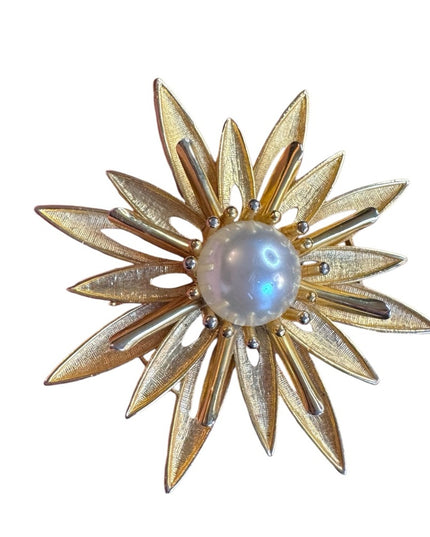Vintage LARGE Cathe Gold plt Floral starburst  Pearl Brooch
