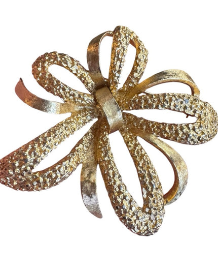 Vintage Gold Textured beautiful fancy BOW brooch