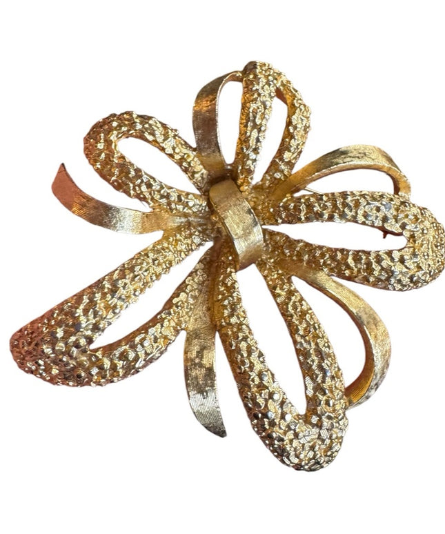 Vintage Gold Textured beautiful fancy BOW brooch