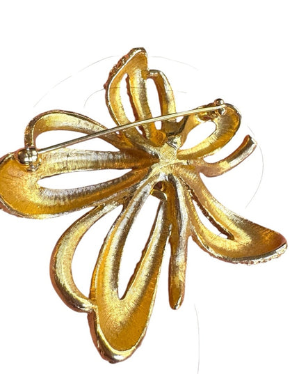 Vintage Gold Textured beautiful fancy BOW brooch