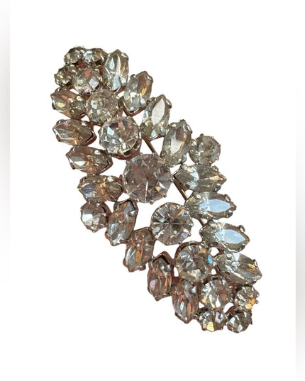 Stunning Elegant 1950s silver finish  clear Crystal bar Brooch