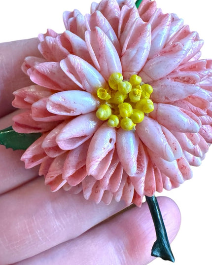 Vintage 1950s Shell Pink Floral flower  Brooch