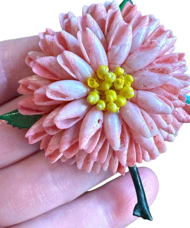 Vintage 1950s Shell Pink Floral flower  Brooch