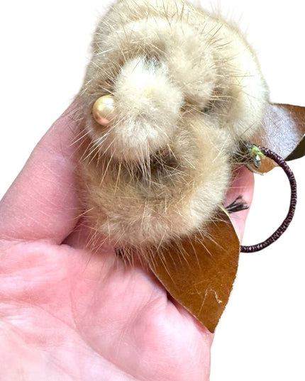 Elegant vintage FUR & leather Beige FUR flower brooch