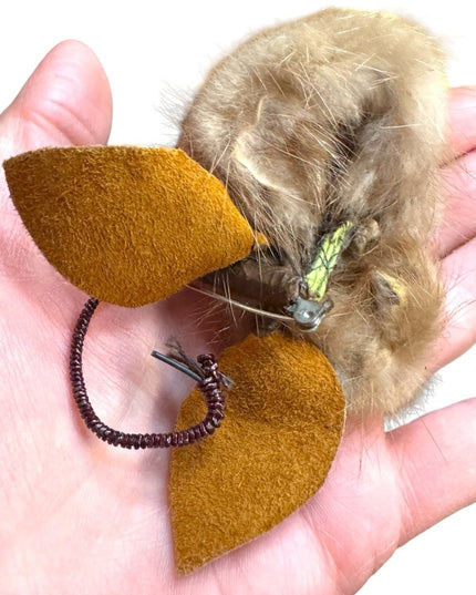 Elegant vintage FUR & leather Beige FUR flower brooch