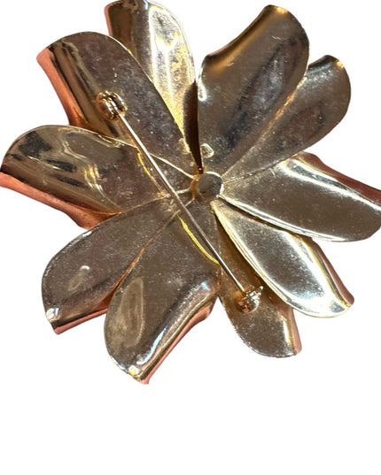 Elegant vintage large  Gold Flower Brooch