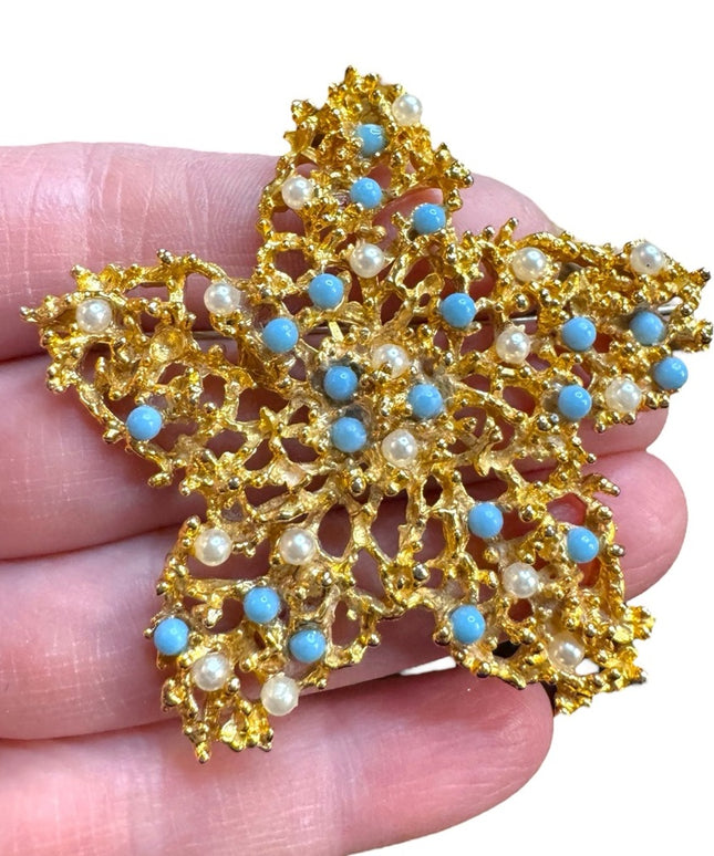 Vintage Gold plt Blue & white accent bead Floral Brooch flower