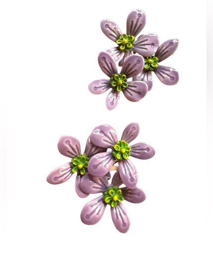 Lavender purple vintage 1970s metal  Floral clip on  Earrings