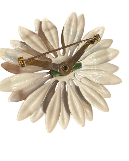 Vintage 1970s white & yellow enameled metal Flower Brooch floral large