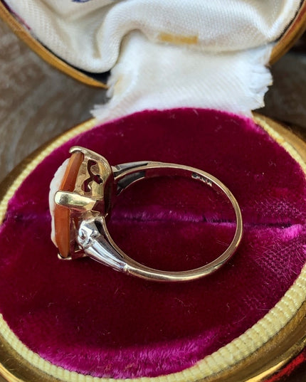 Vintage 10k Gold Carved cameo ring