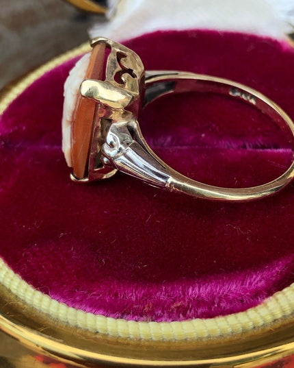Vintage 10k Gold Carved cameo ring
