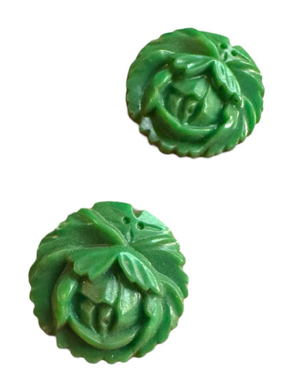 Vintage Green Leaf Earrings Bakelite  green 1950s Screw back