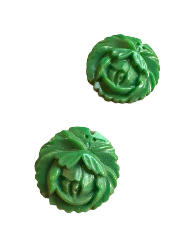 Vintage Green Leaf Earrings Bakelite  green 1950s Screw back