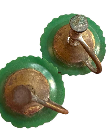 Vintage Green Leaf Earrings Bakelite  green 1950s Screw back