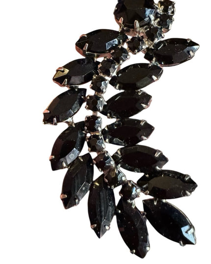 Beautiful Vintage Weiss Brooch Black crystal Rhinestones/Japanned Metal mourning