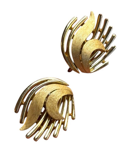 Elegant Trifari brushed Gold Finish clip on Earrings