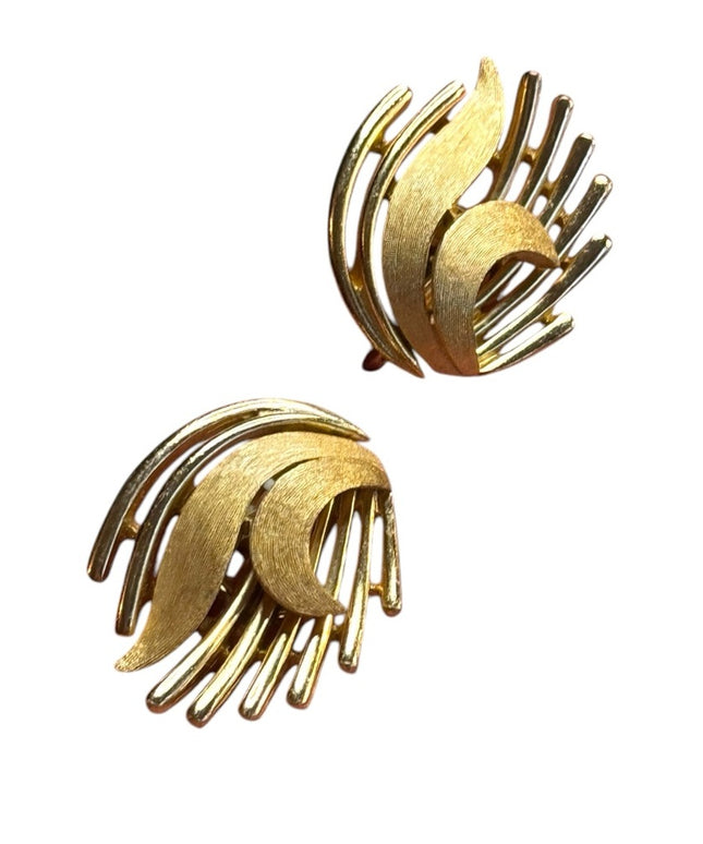 Elegant Trifari brushed Gold Finish clip on Earrings