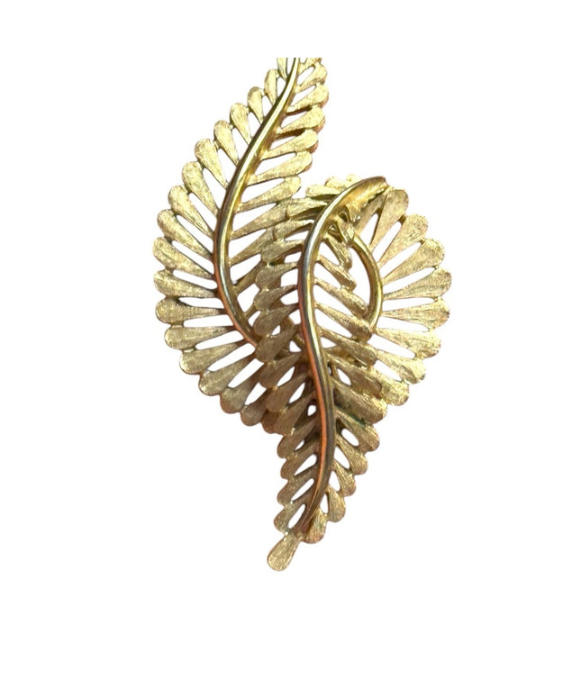 Elegant Vintage Trifari  Brushed Gold finish feather Leaf brooch