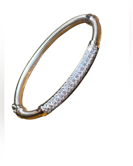 Elegant Sterling Silver 925 latched bangle Bracelet with CZ Accents Thailand