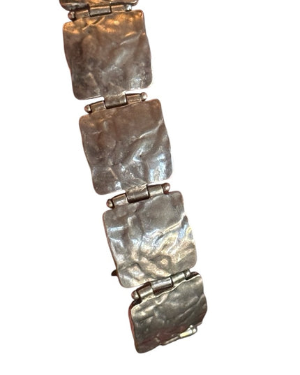 Lovely vintage Israel 925 sterling silver hammered metal modernist bracelet