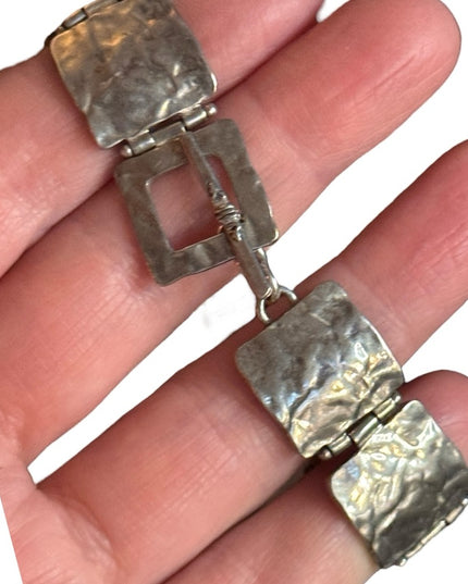 Lovely vintage Israel 925 sterling silver hammered metal modernist bracelet