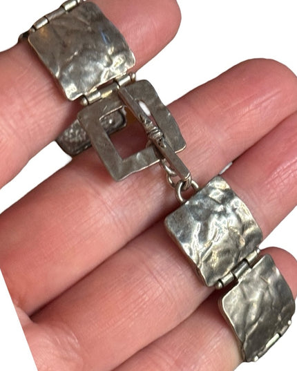 Lovely vintage Israel 925 sterling silver hammered metal modernist bracelet