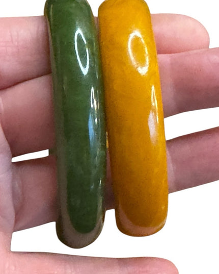 Bakelite Bangle spinach Yellow Vintage 1940s 1930 Catalin Marblette Polished Set