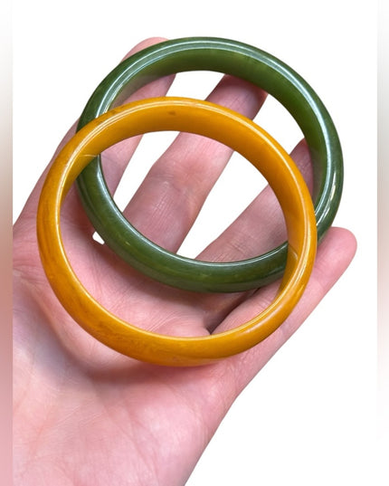 Bakelite Bangle spinach Yellow Vintage 1940s 1930 Catalin Marblette Polished Set