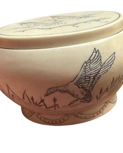 Vintage Faux Cream Round Scrimshaw Canadian Geese Jewelry Box Trinket Box