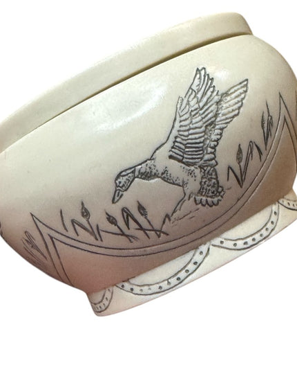 Vintage Faux Cream Round Scrimshaw Canadian Geese Jewelry Box Trinket Box
