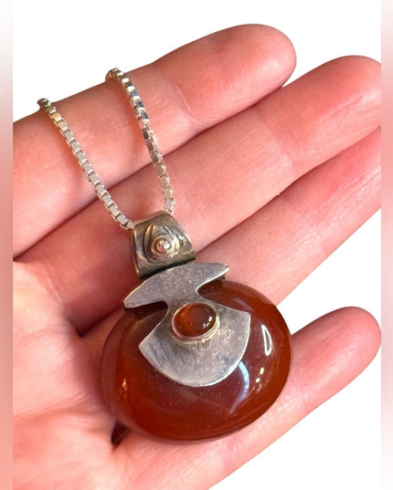 Elegant Sterling Silver 925 carnelian stone fancy southwestern pendant