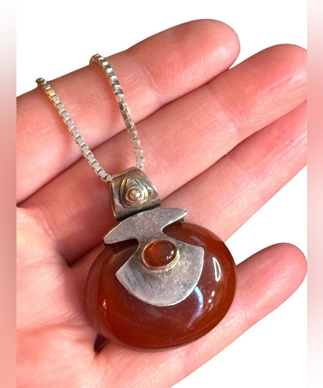 Elegant Sterling Silver 925 carnelian stone fancy southwestern pendant