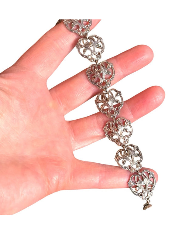 Elegant Vintage Silver Heart marcasite scrolled art deco link Bracelet