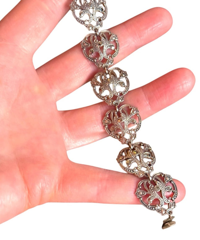 Elegant Vintage Silver Heart marcasite scrolled art deco link Bracelet