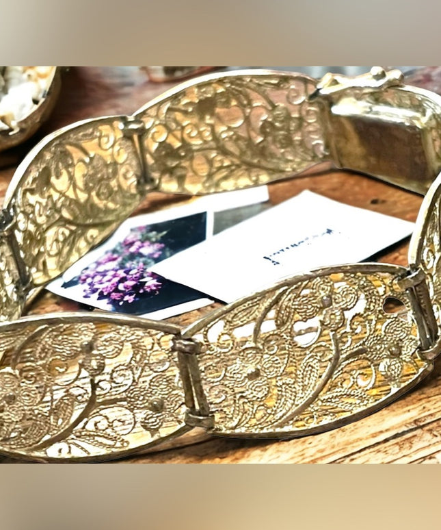 - Antique flower filagree 835 Silver link bracelet
