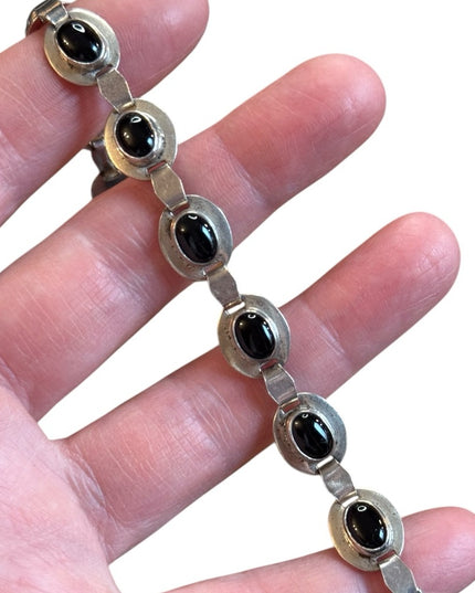 Elegant vintage sterling silver 925 Oval Black onyx link Stone Bracelet