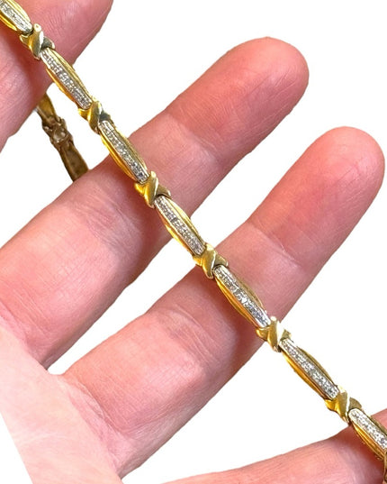 Elegant Gold plt Sterling silver 925  Bracelet w tiny Diamond Accents