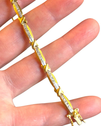 Elegant Gold plt Sterling silver 925  Bracelet w tiny Diamond Accents