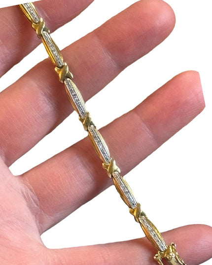 Elegant Gold plt Sterling silver 925  Bracelet w tiny Diamond Accents