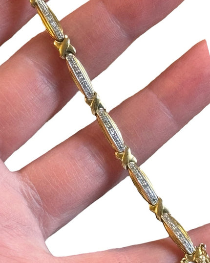 Elegant Gold plt Sterling silver 925  Bracelet w tiny Diamond Accents