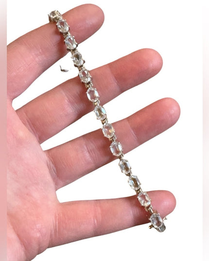 Elegant Sterling silver 925  Clear Topaz tennis bracelet Bracelet