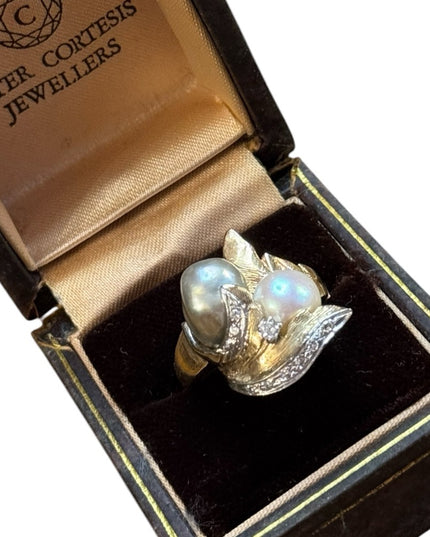 Stunning 1960s 14k Gold Diamond & Pearl Ring brushed finish
