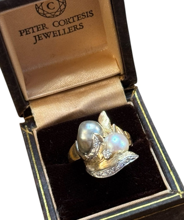 Stunning 1960s 14k Gold Diamond & Pearl Ring brushed finish