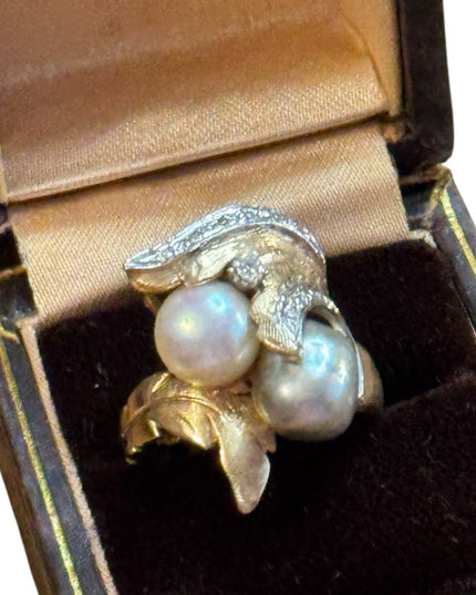 Stunning 1960s 14k Gold Diamond & Pearl Ring brushed finish