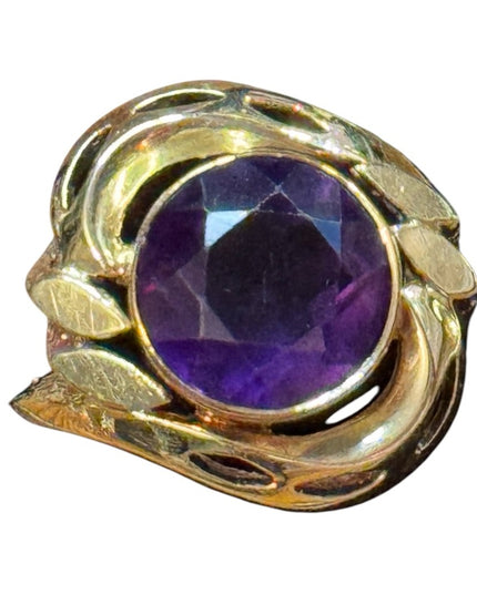 Elegant Vintage 14k Gold  Purple amethyst fancy Gemstone Ring