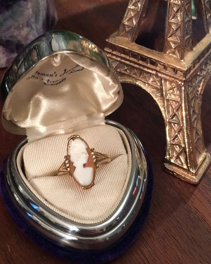 Antique Victorian 14k gold Carved  Shell cameo ring